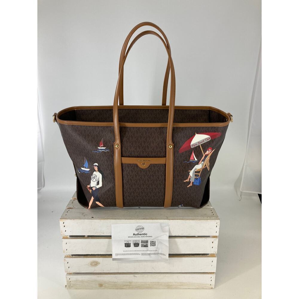 MICHAEL KORS, EXTRA LARGE SIGNATURE PVC LEATHER TOTE BAG